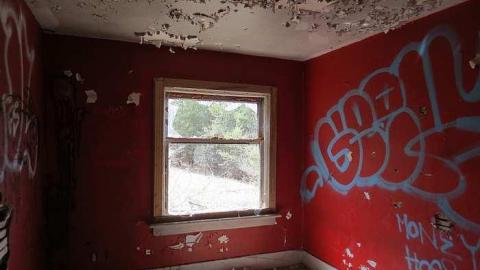 Spring 2015 - Rockwood-Farm-House14.jpg