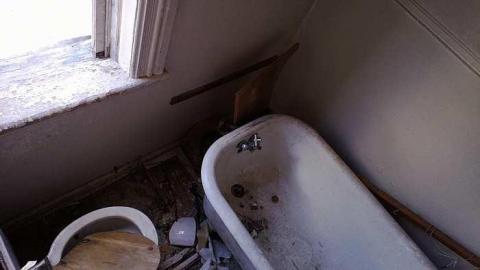 Throughout - Long-Island-in-Manotick73.jpg