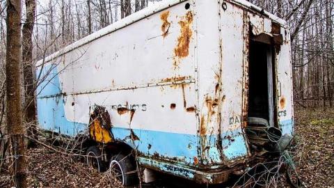 Shanty Bay Bus - Deepest-Darkest13.jpg