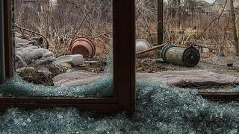 April 2015 - House-In-The-Swamp38.jpg