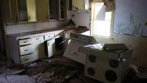 July 30th, 2014 - Sarnia-Rd-House,-Private-Drive21.jpg