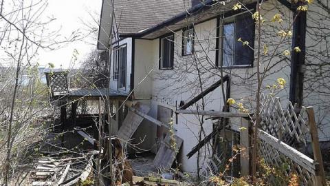 Waterfront  - Long-forgotten-beauty12.jpg