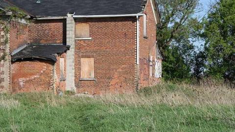 05/14/15 - 407 house. - IMG_4059.jpg