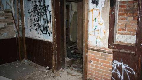 05/14/15 - 407 house. - IMG_4068.jpg