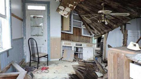 Falling Through - Falling-Into-the-Earth13.jpg