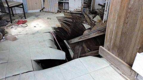 Falling Through - Falling-Into-the-Earth15.jpg