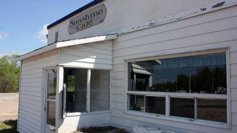 May 2015 - Sunshine-Cafe18.jpg