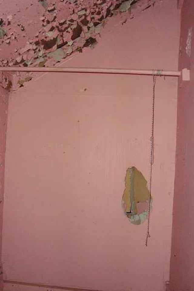 Do Not Use My Room Laurie! photo 5