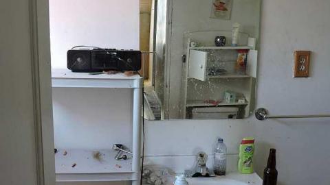 Dead End - Dead-End-Farm19.jpg