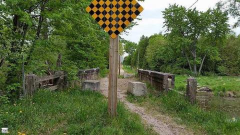 Turtle Bridge - Weisenberg-Rd-Bridge11.jpg