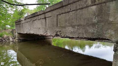 Turtle Bridge - Weisenberg-Rd-Bridge14.jpg