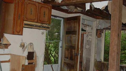 Creepy House - Creepy-House18.jpg