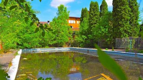 Photo from Pool Party