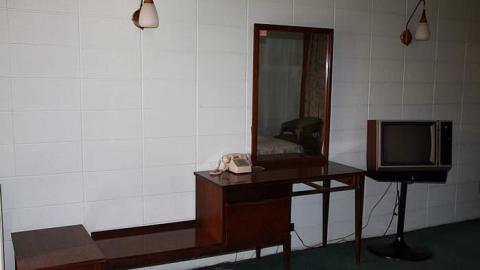 Gateway to Decline photo 2