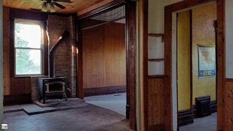 Drinks Are On The House - 2015-05-31 23.42.13.jpg