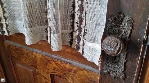 Drinks Are On The House - 2015-06-01 00.12.26.jpg