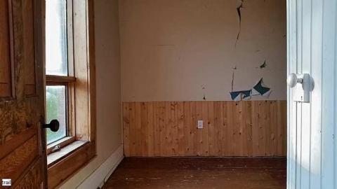 Drinks Are On The House - 2015-06-01 00.13.51.jpg