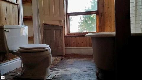 Drinks Are On The House - 2015-06-01 00.20.33.jpg