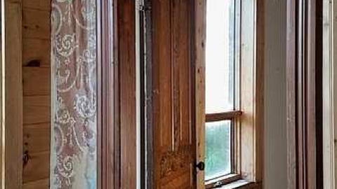 Drinks Are On The House - 2015-06-01 00.20.56.jpg