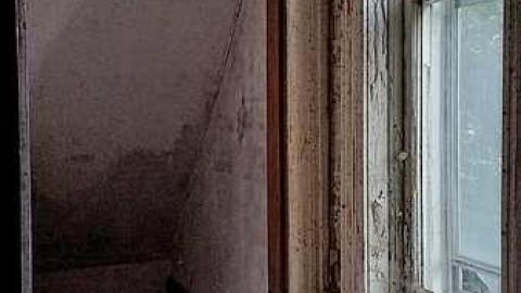 Drinks Are On The House - 2015-06-01 00.33.21.jpg