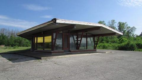 No Pets - Gateway-03.jpg