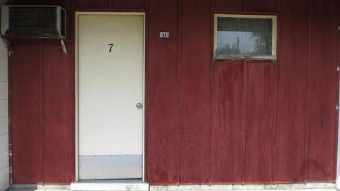 No Pets - Gateway-10.jpg