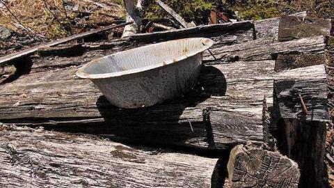 Ware Pioneer Collapse - Washbucket-Pioneer-Collapse4.jpg