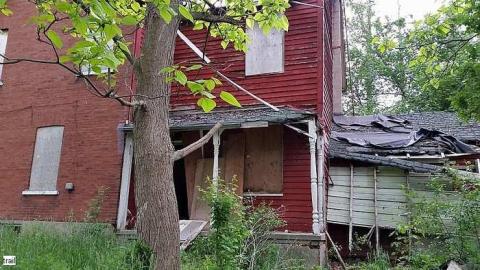 June 2015 - Tall-Red-on-8619.jpg