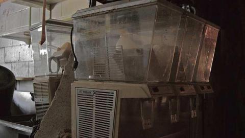 June '15 - INTERIORS! - Food-N-Foam33.jpg