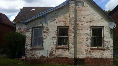 June '15 - Holey-Sht82.jpg