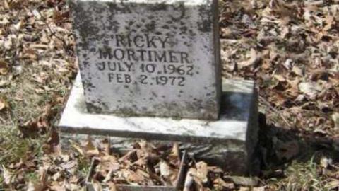 Steven's  Cemetery photo 5