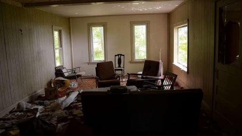 Treasure Hunt - Anthes-Beach-Houses105.jpg