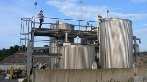 Holy Sh*t a Roomba - Metal-Technologies122.jpg