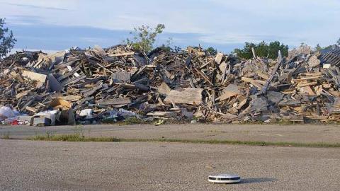 Holy Sh*t a Roomba - Metal-Technologies5.jpg