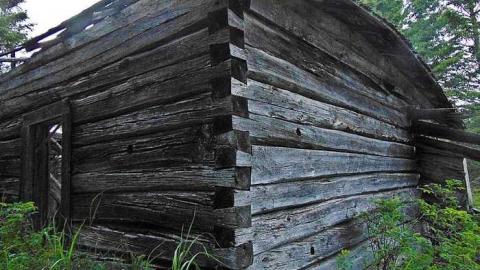 Old Dawson Pioneer House photo 3