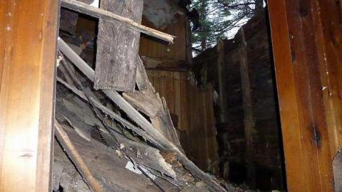 Pix - Sebright-(The-Arthurs-Tragedy)7.jpg