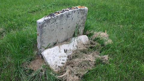 June 2015 - Huffman-Cemetery14.jpg