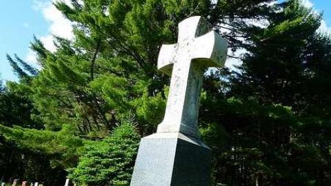 June '15 - Ingoldsby-Pioneer-Cemetery10.jpg