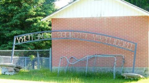 June '15 - Ingoldsby-Pioneer-Cemetery3.jpg