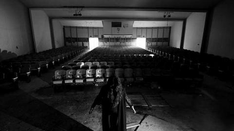 Lurking... - Alderwood-Collegiate-Institute98.jpg