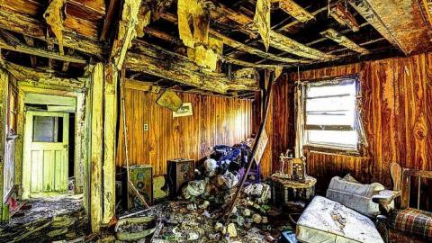 Apart at the seams... - Winchester-Mystery-House66.jpg