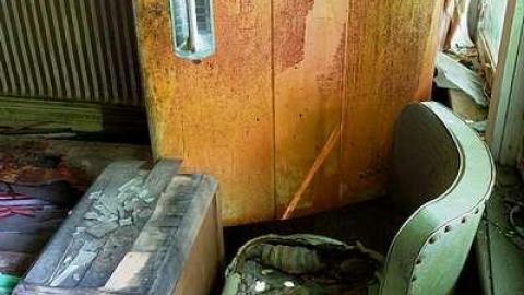 Happy Holey Chair '15 - Mother-Marys-Messy-Mansion91.jpg