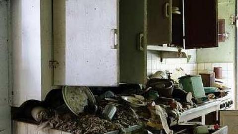 Happy Holey Chair '15 - Mother-Marys-Messy-Mansion94.jpg