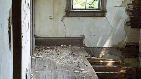 July '15 - Norton-Line32.jpg