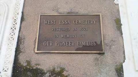 Family Cemetery - West-Essa-Cemetery33.jpg