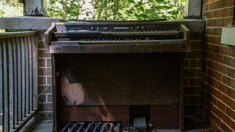 Keep Out! - Sideroad-Sanity25.jpg