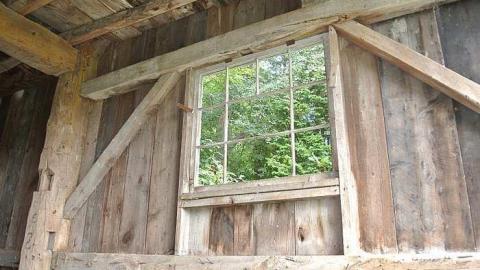 Sideroad 28 barn photo 3