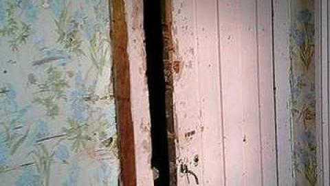 August 4 2015 - Central-Elgin-Farmhouse5.jpg