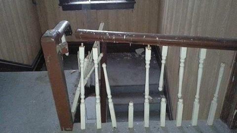 August 4 2015 - Central-Elgin-Farmhouse24.jpg