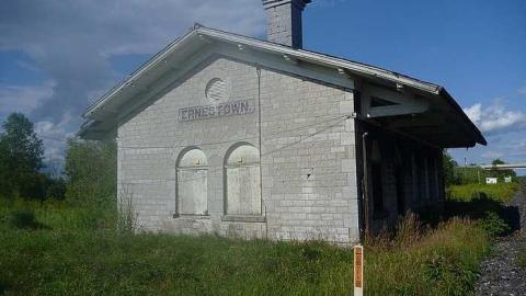 August 5th 2015 - Ernestown-Railway-Station45.jpg